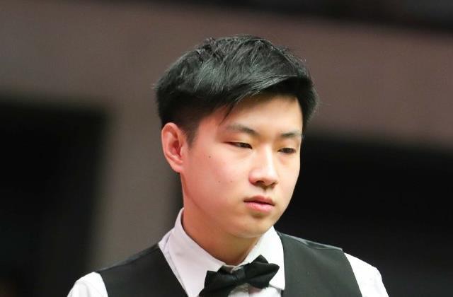 人员与轮换 人员与轮换